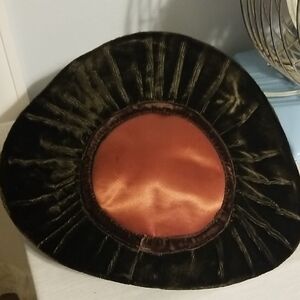 1940s 1950s Chic Velvet Women's Hat - Black and Orange